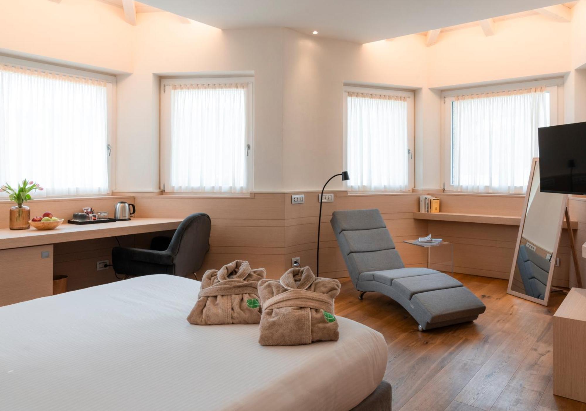 Bes Hotel Terme Di Palazzago Bagian luar foto