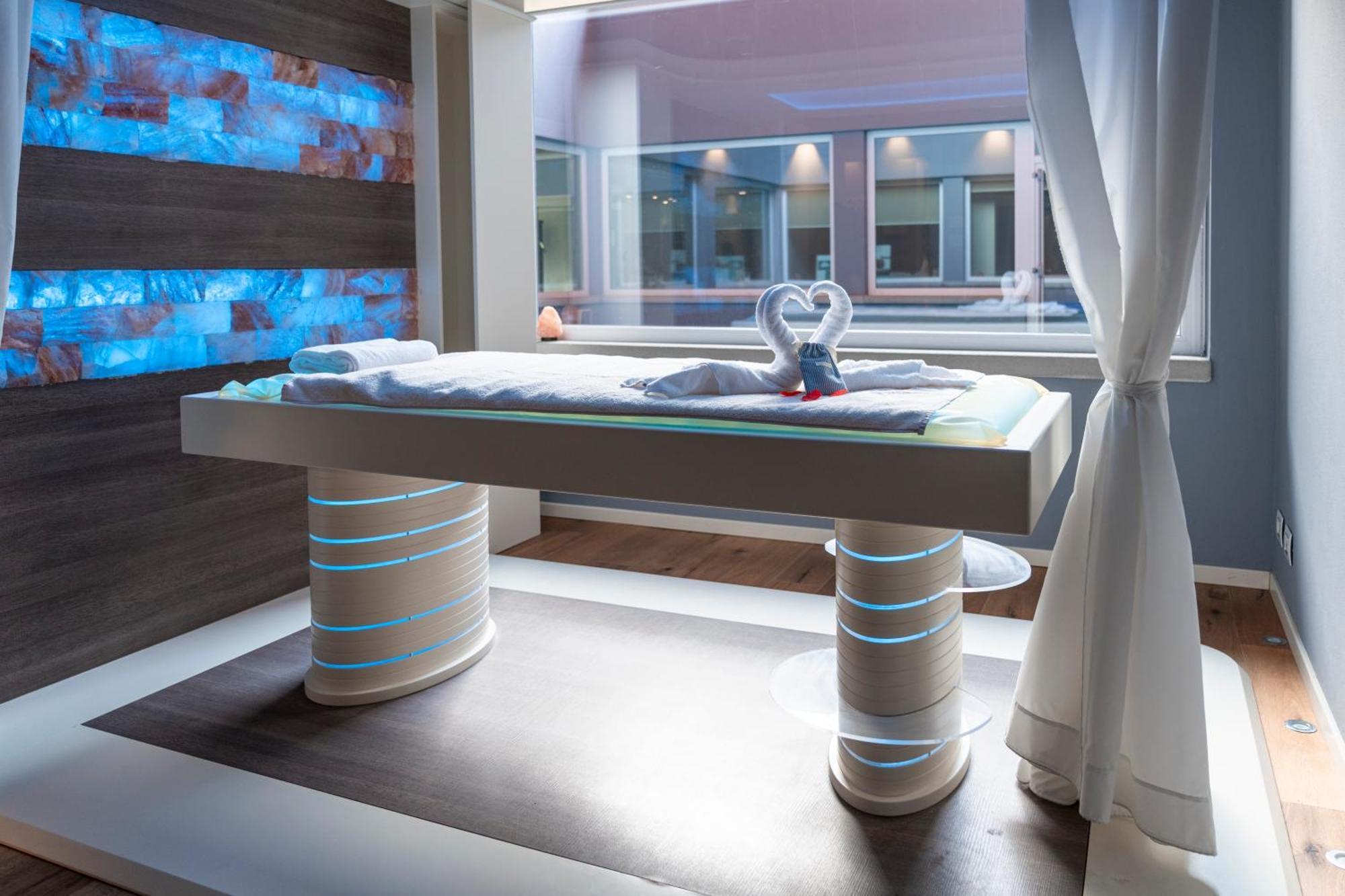 Bes Hotel Terme Di Palazzago Bagian luar foto